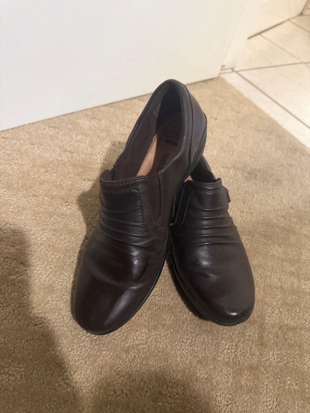 Clarks Women’s Dark Brown Slip-On Leather Loafers